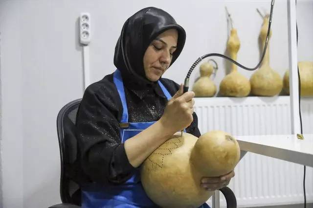 Çocuklarından dolayı çalışamıyordu! İnternetten bulduğu o fikirle paraya para demiyor: Her yerden sipariş yağıyor 6